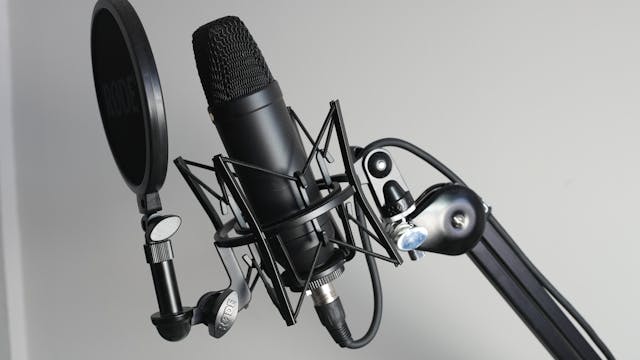 语气生硬冷漠,梨花声音教育如何增添语言温度?
